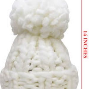 BIG YARN POM BEANIE